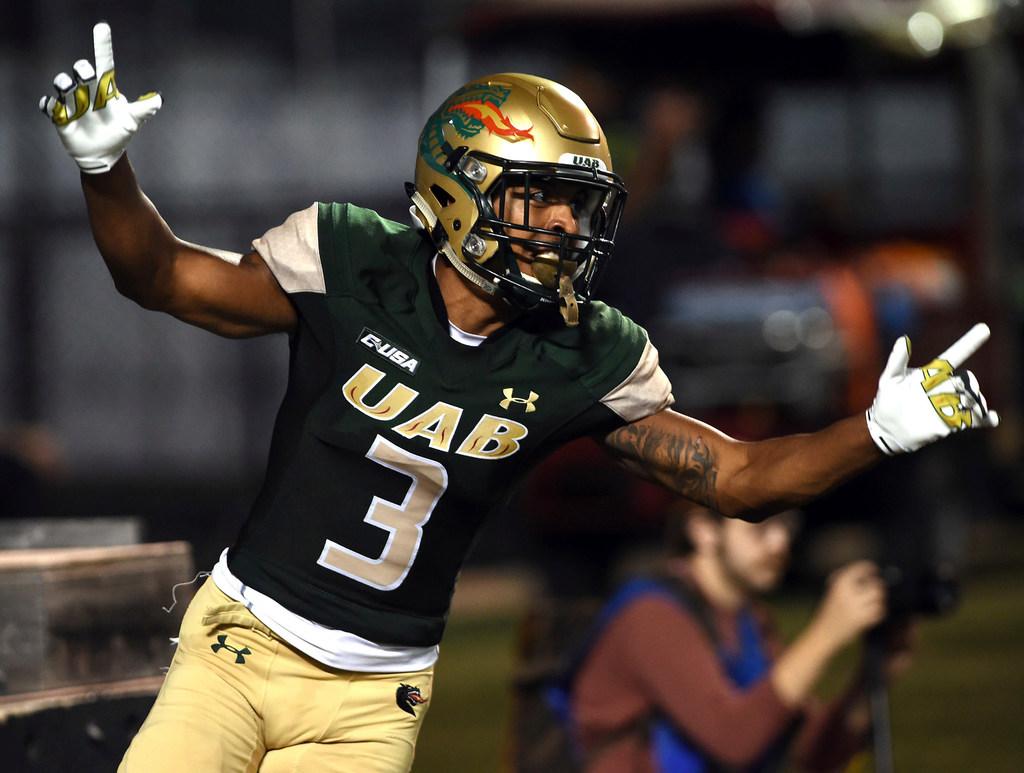 Former UAB, Stallions receiver scores winning touchdown in Hall of Fame  Game 