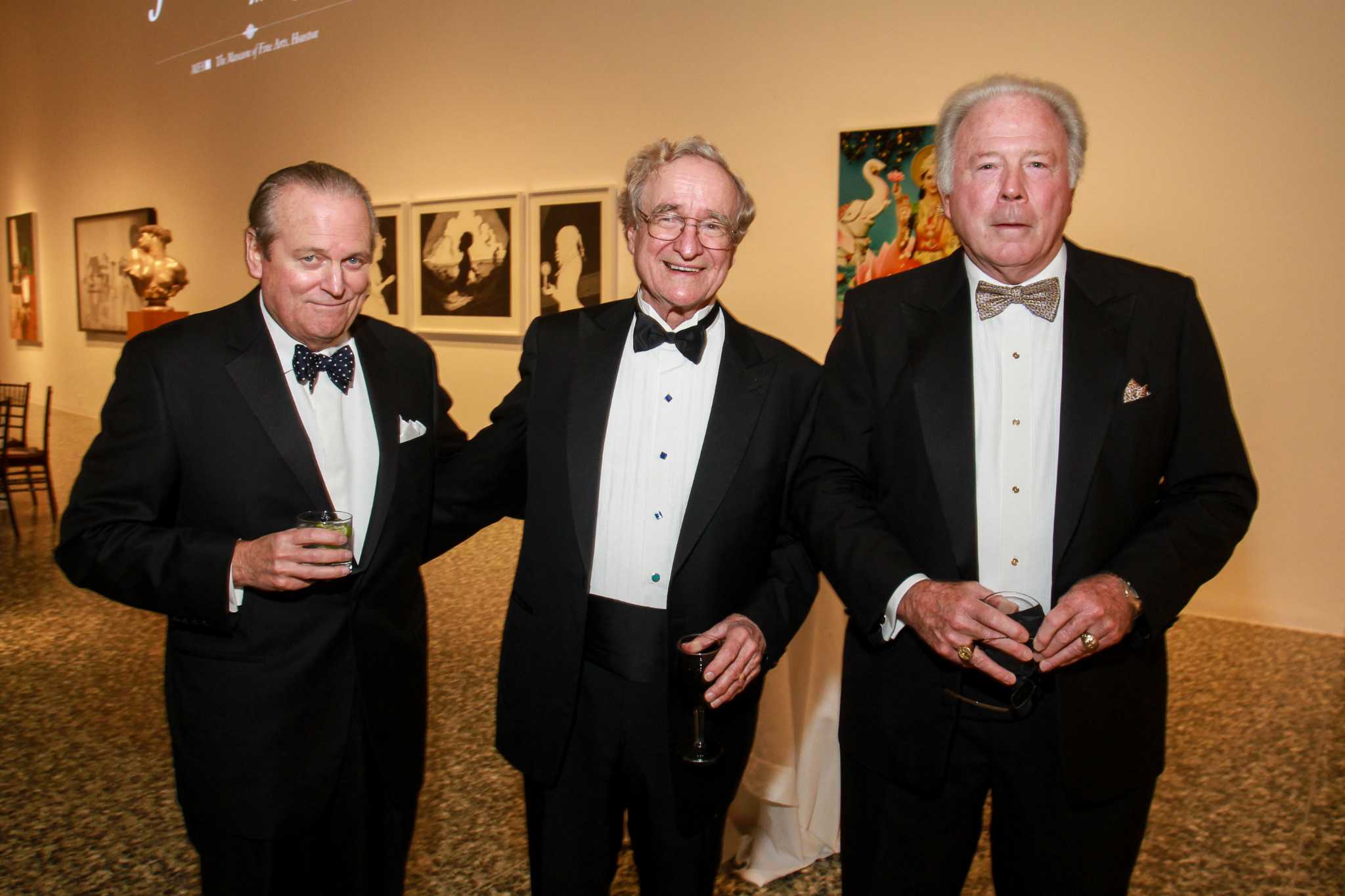 World Series trophy takes a tumble at Houston men's gala