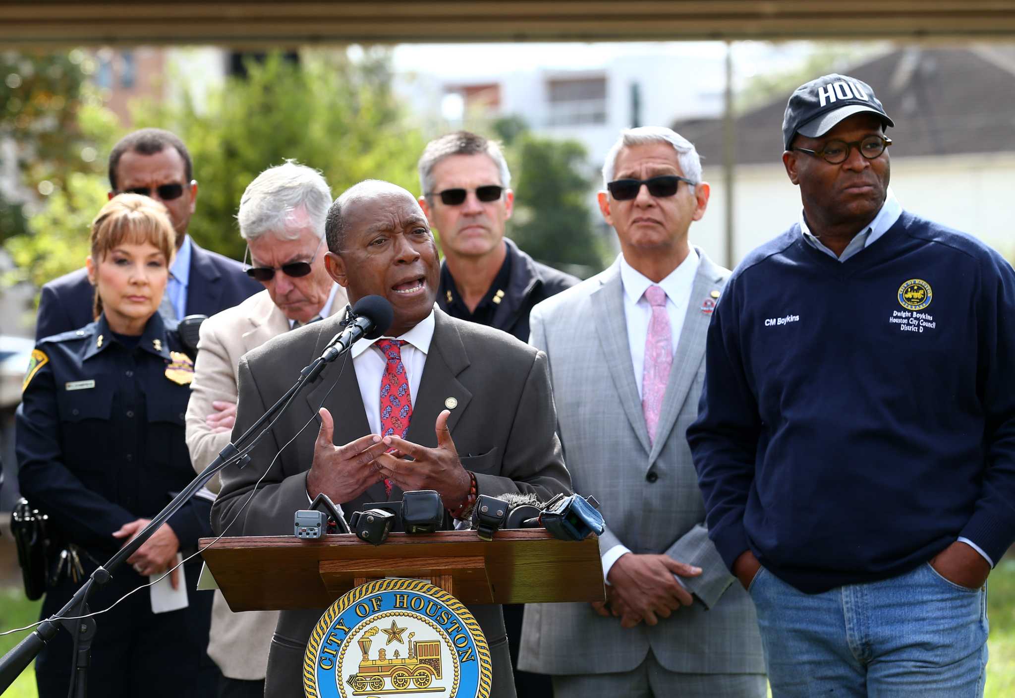 Houston must try homeless shelter remedies that work in other cities