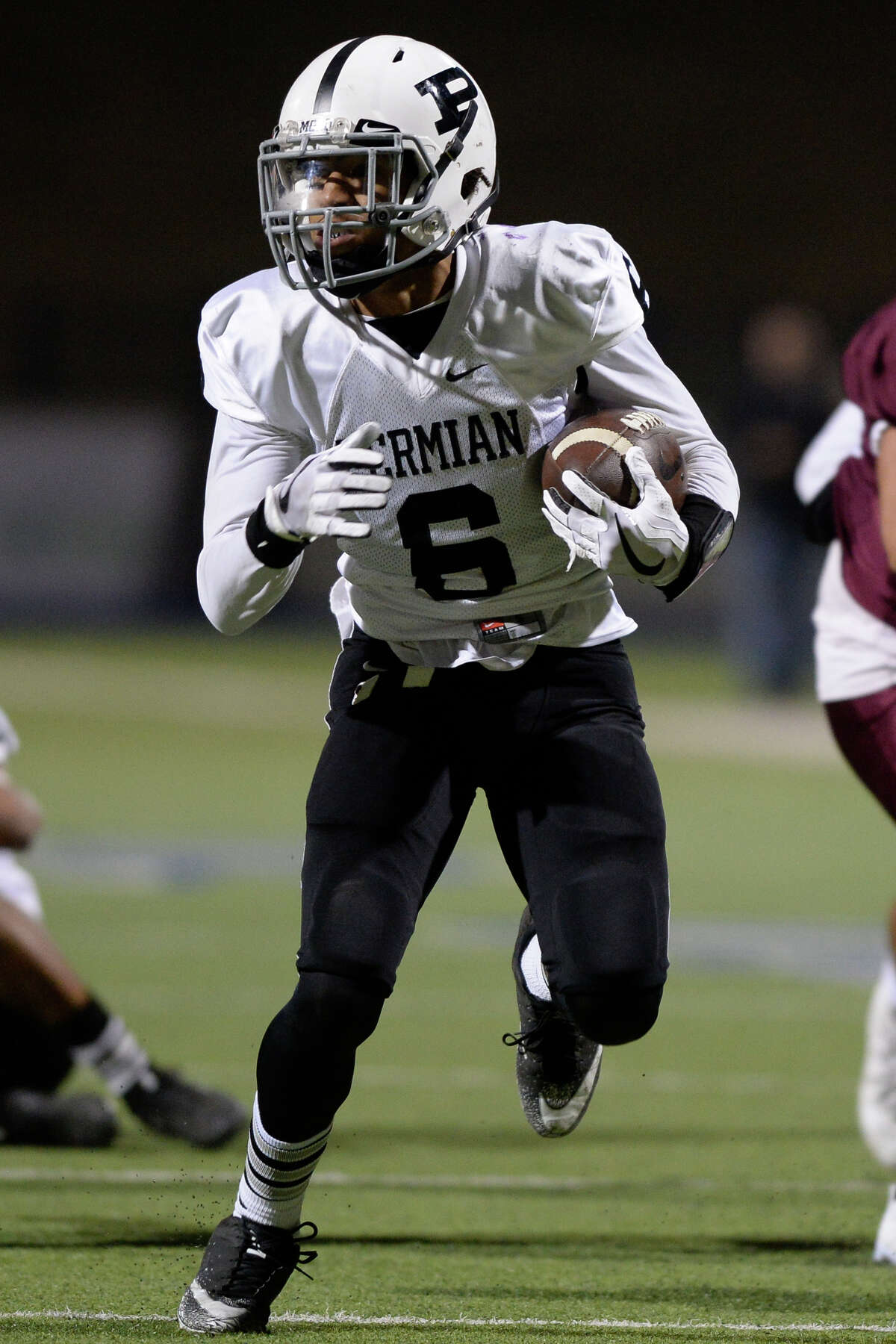 HS FOOTBALL Permian scores 42 unanswered, races by Lee