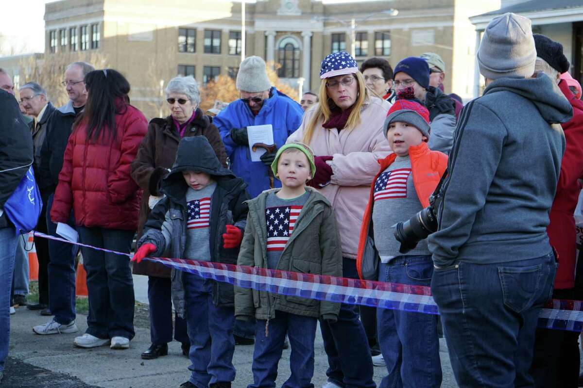 Photos Monument dedication in Cohoes