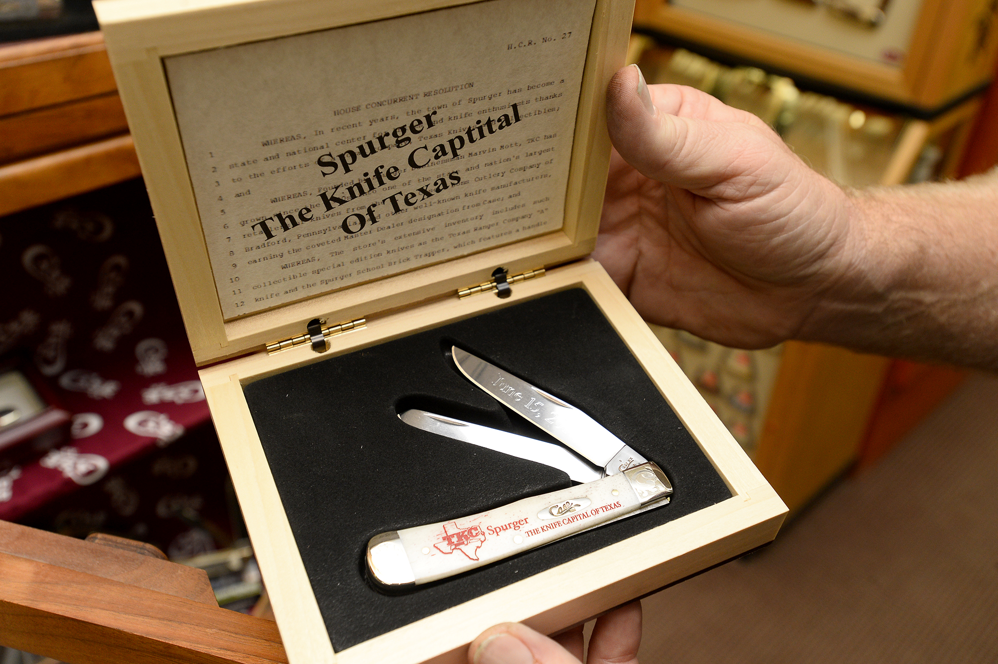 Photos: SETX store earns 'Knife Capital of Texas' title