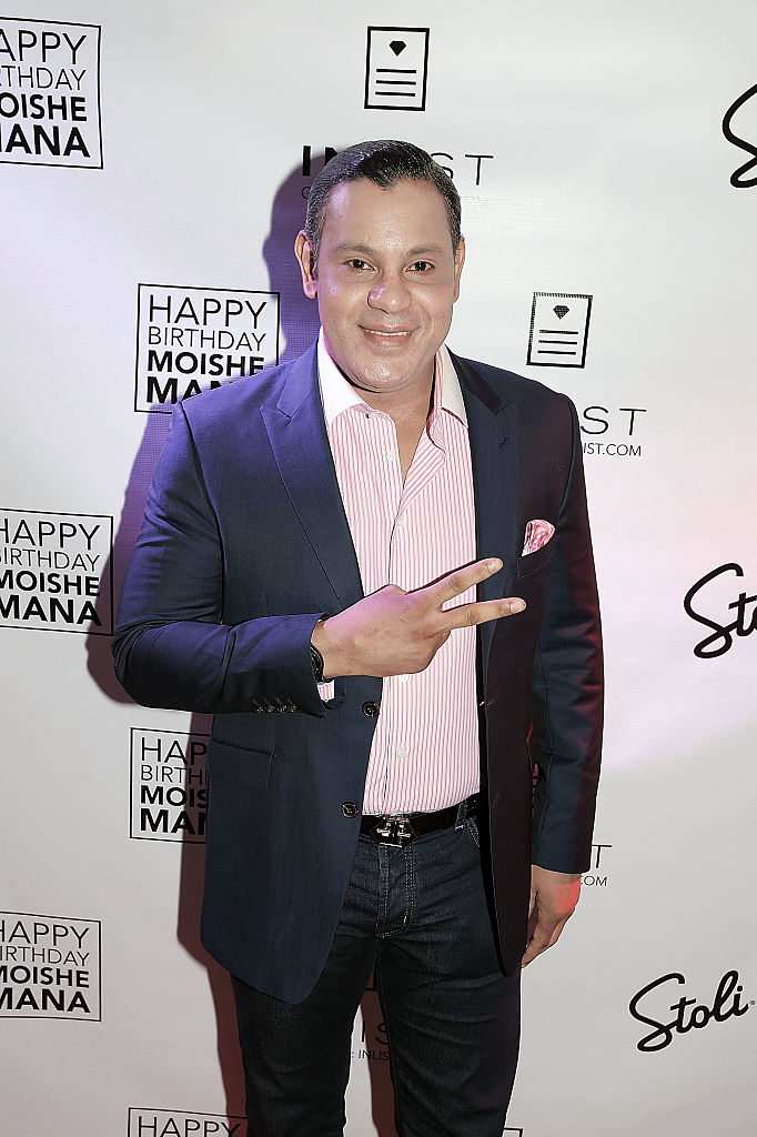 Sammy Sosa dressed up like a cowboy for his wife's birthday party