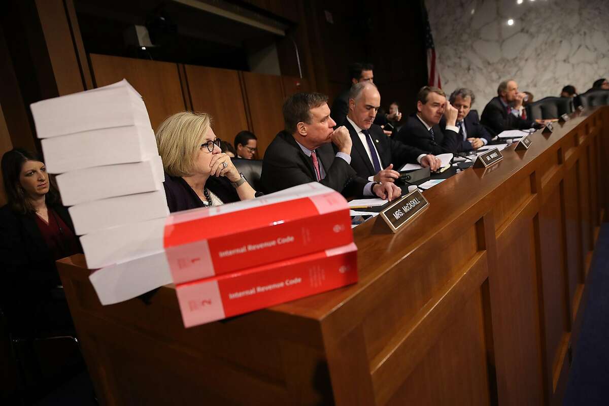 WASHINGTON, DC - NOVEMBER 14: Members of the Senate Finance Committee participate in a markup of the Republican tax reform proposal November 14, 2017 in Washington, DC. Today, Senate Republicans announced their intention to include a repeal of the mandate for taxpayers to have health insurance in the Affordable Care Act as part of their tax reform proposal. (Photo by Win McNamee/Getty Images)