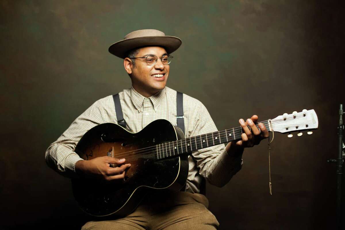 Dom Flemons of the Carolina Chocolate Drops will perform Wednesday at Cafe Nine in New Haven.