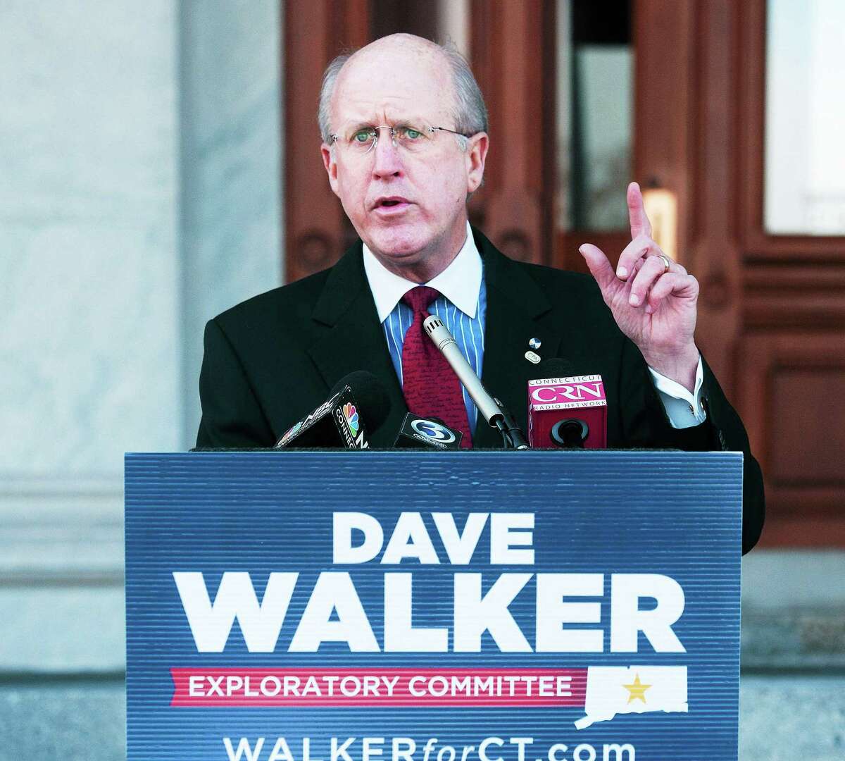 Dave Walker, the former U.S. comptroller general and a Bridgeport resident, was one of five gubernatiorial hopefuls invited to the Lone Star State for the Wednesday/Thursday confab and to a previous RGA summit in Nashville, Tenn., in August.