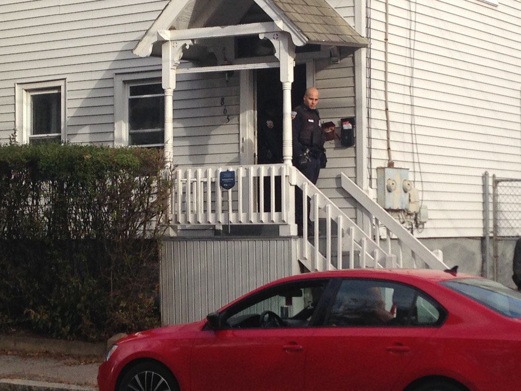 Schenectady police question 3 after stabbing