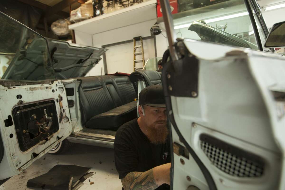 Body shop reps Houston custom car scene on new Velocity reality TV show