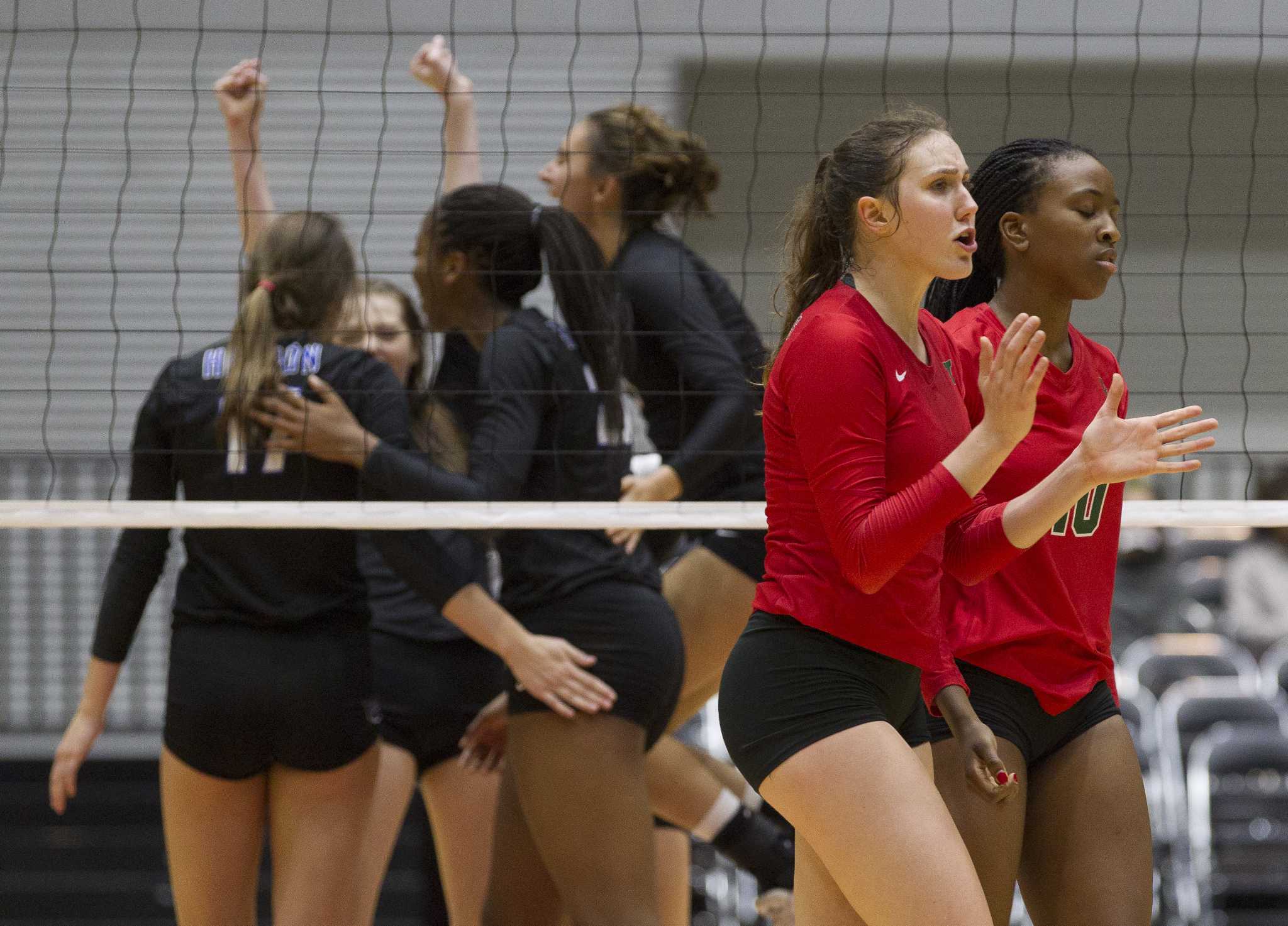 VOLLEYBALL The Woodlands' playoff run ends in state semifinal