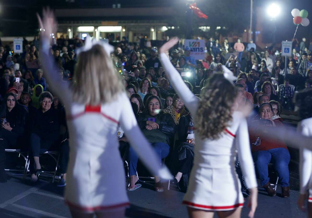 UIW turns on its blazing Light the Way, a San Antonio tradition