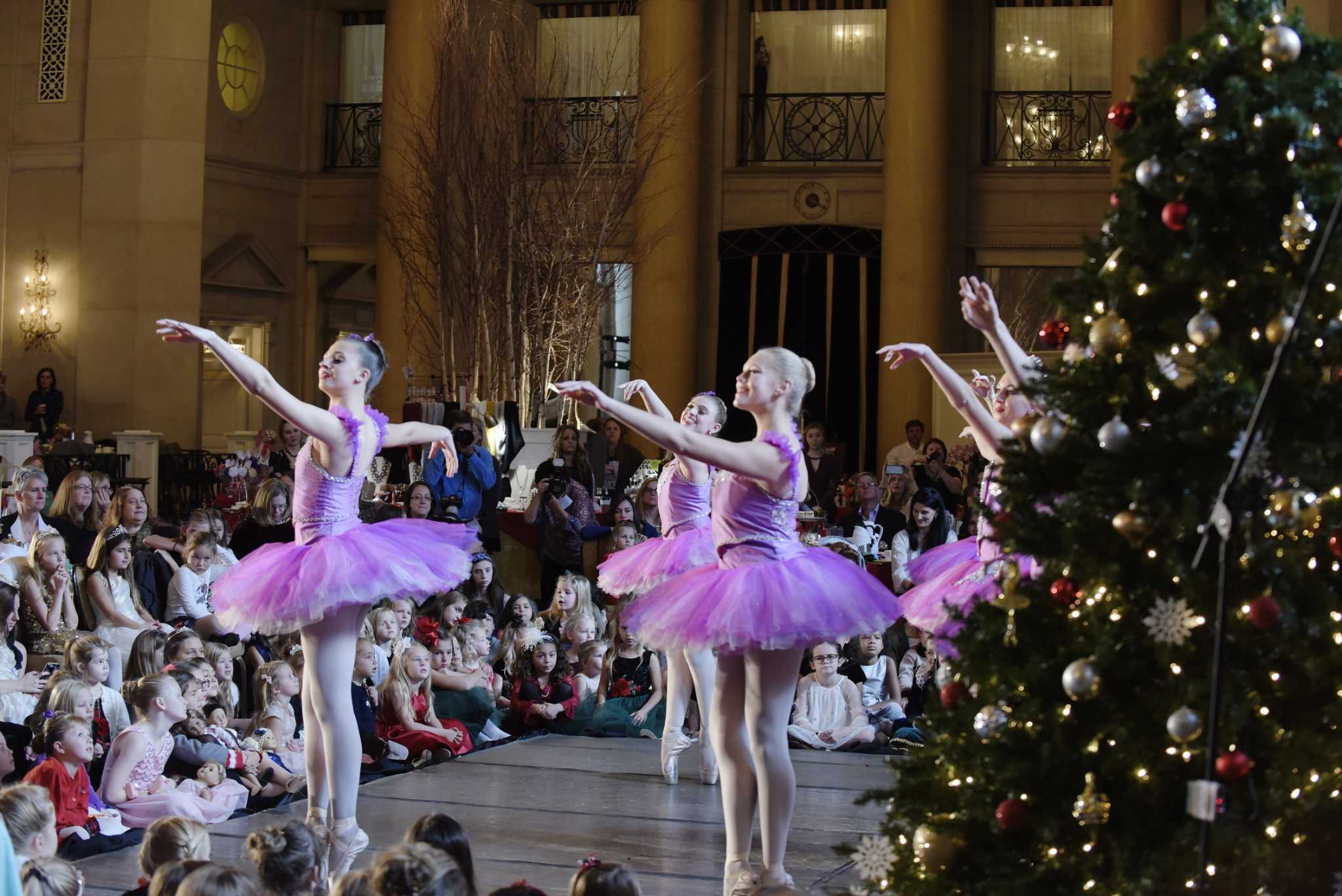 Photos Nutcracker Tea