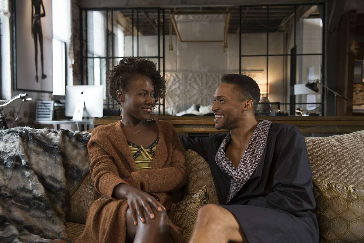 DeWanda Wise is Nola Darling and Cleo Anthony is Greer Childs in "She's Gotta Have It"