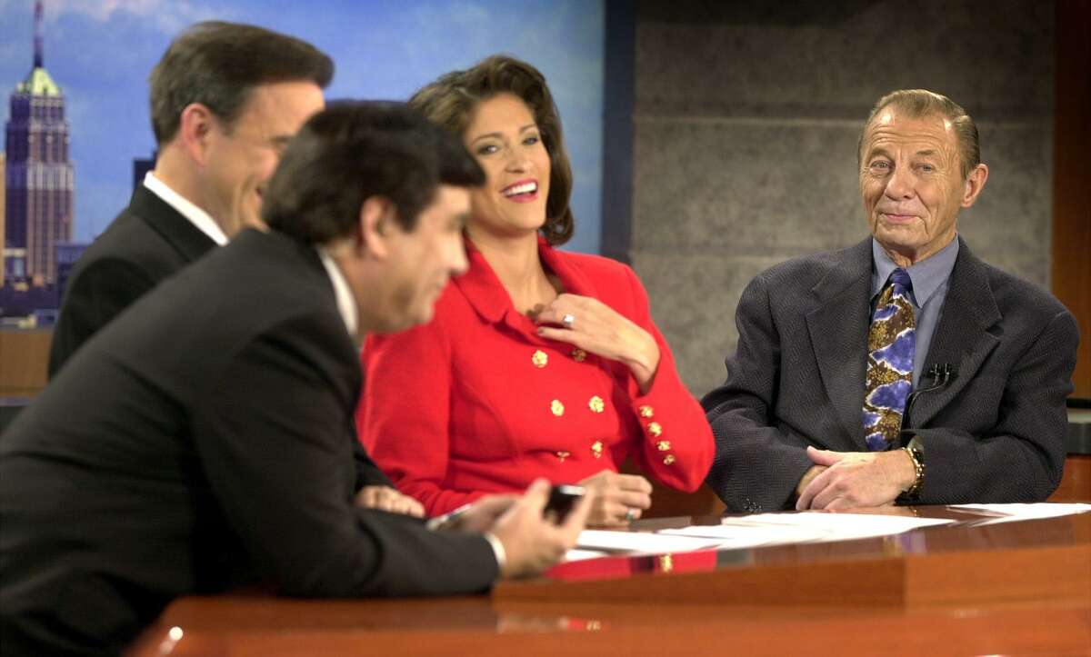 Former KENS 5 anchor Sarah Lucero reveals drastic fitness transformation