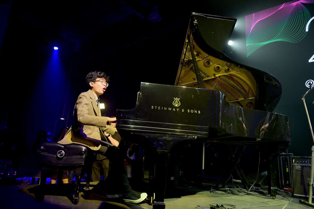 NEW YORK, NY - OCTOBER 16: Jazz pianist Joey Alexander performs onstage at VH1 Save The Music 20th Anniversary Gala at SIR Stage37 on October 16, 2017 in New York City.