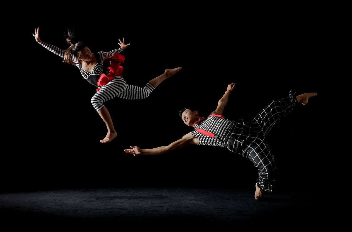 Michele Wong and Haiou Wang in Garrett + Moulton Productions� new "Zingo," to be performed Dec. 14-16 at ODC Theater in San Francisco. Photo: RJ Muna