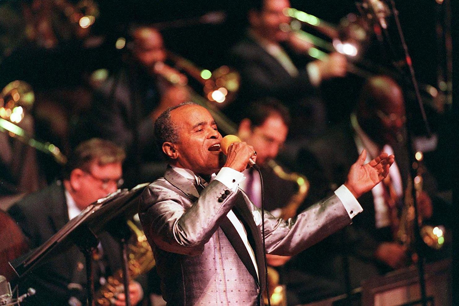 Jon Hendricks, singer who brought new dimension to jazz, dies