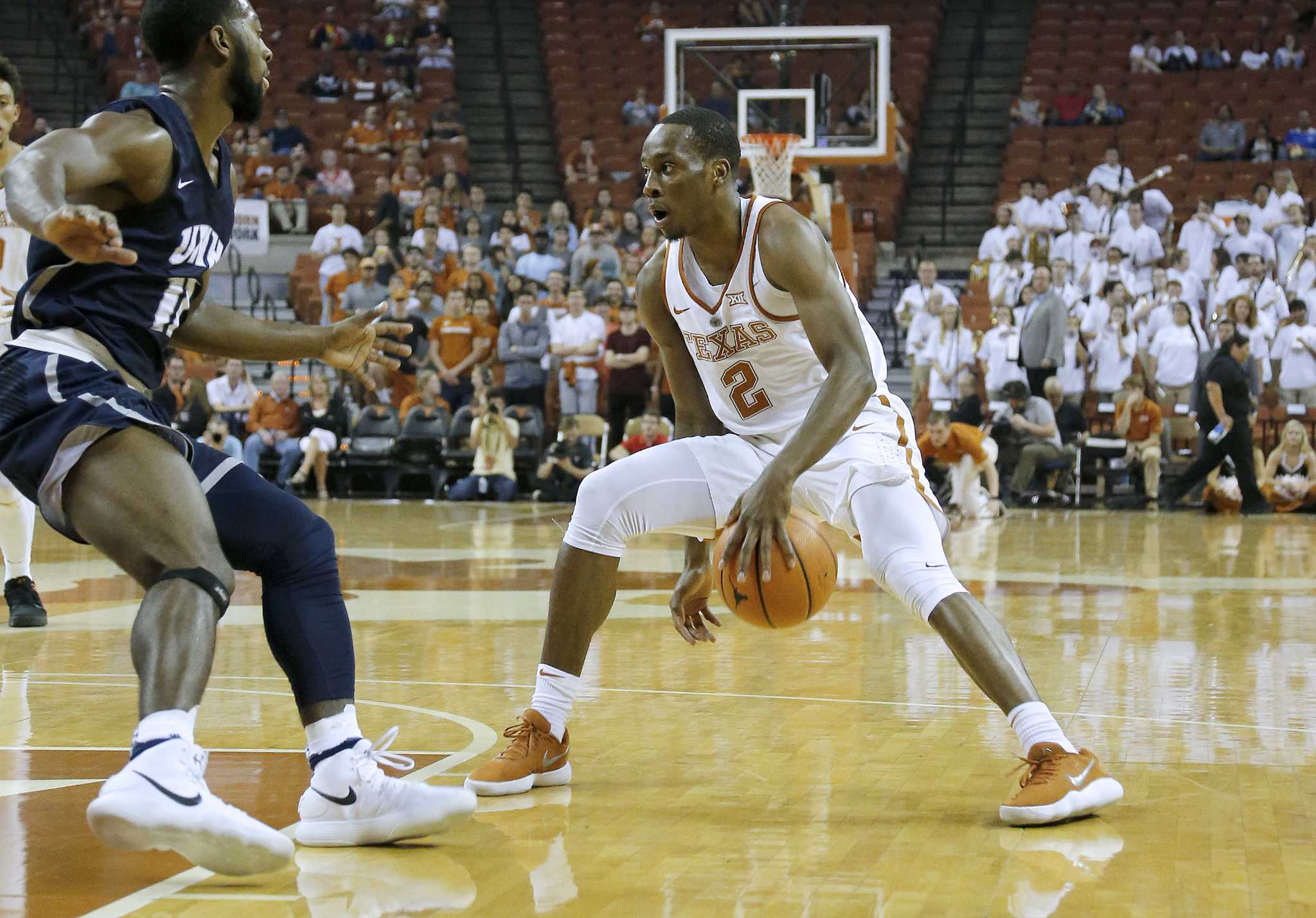 Texas basketball team faces first true test at PK80 tournament