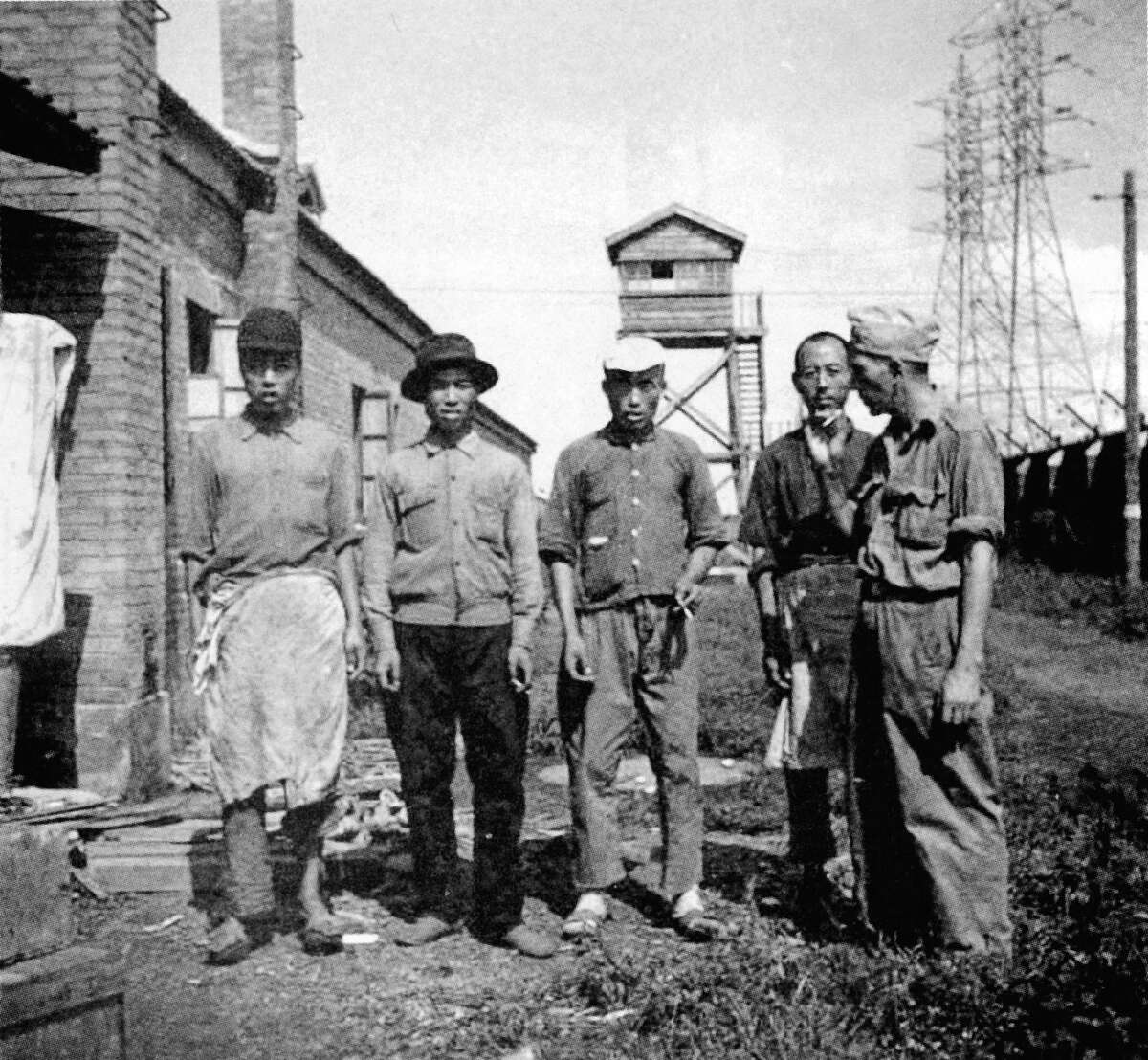 After the liberation of the Mukden POW Camp in Manchuria in August 1945, a group of Chinese chefs came in to cook for the surviving 1,300 Allied prisoners.