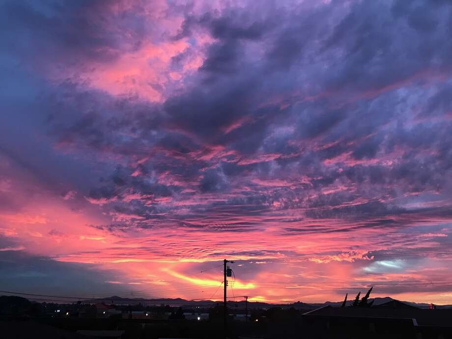 photos gorgeous thanksgiving sunset colors the bay area as crimson