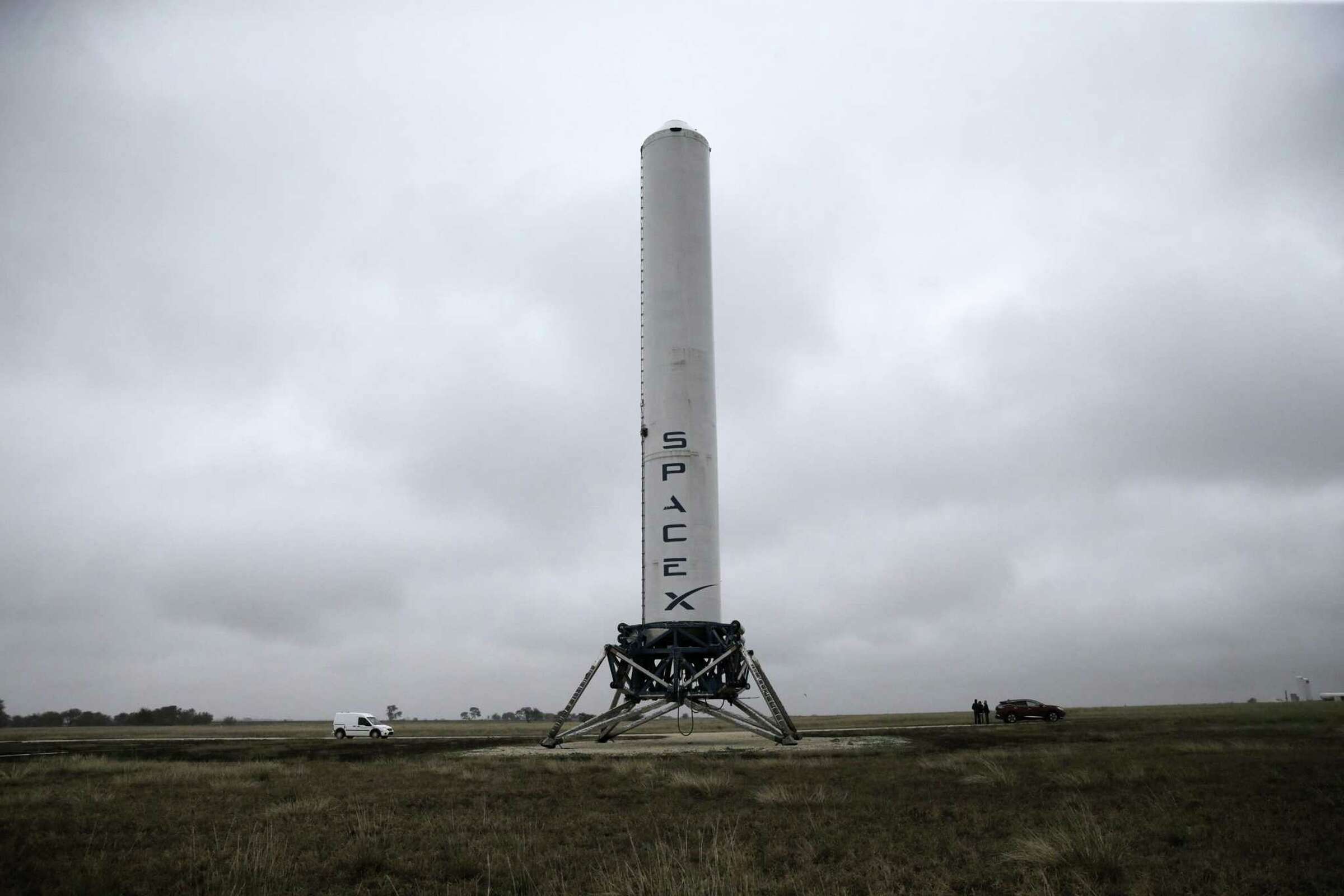 SpaceX engineers put rocket engines through their paces