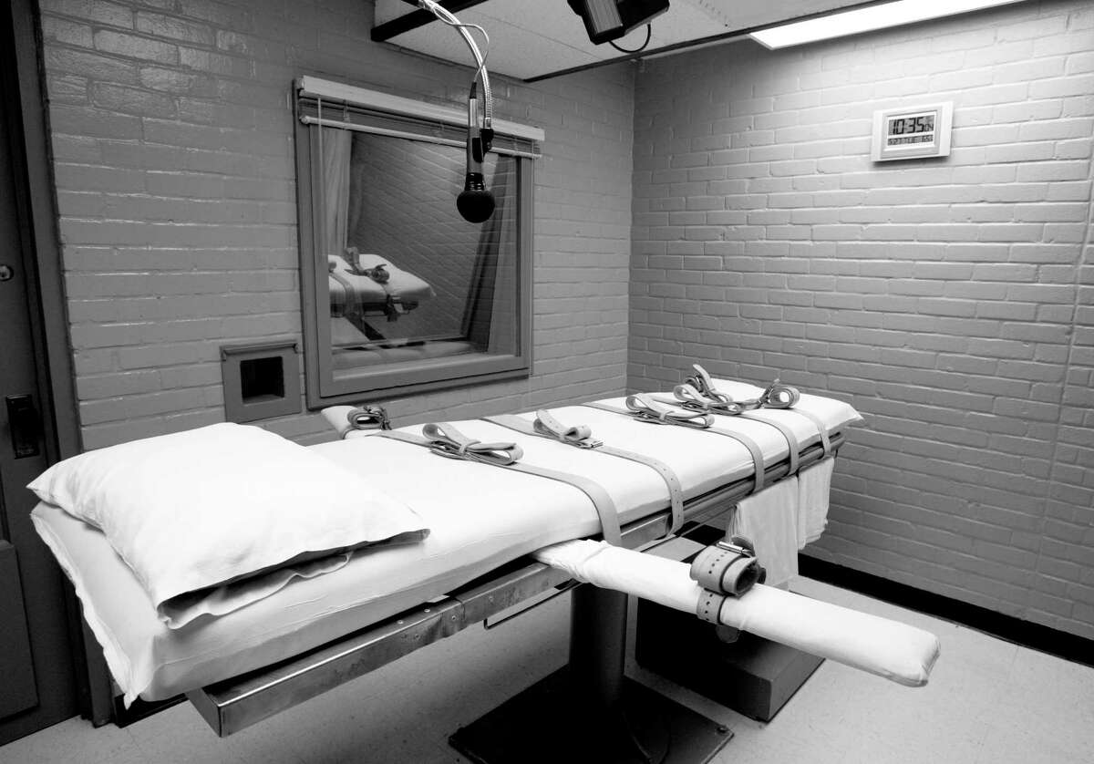 The gurney in Huntsville, Texas, where Texas' condemned are strapped down to receive a lethal dose of drugs is shown. >>The longest serving death row inmates in Texas 
