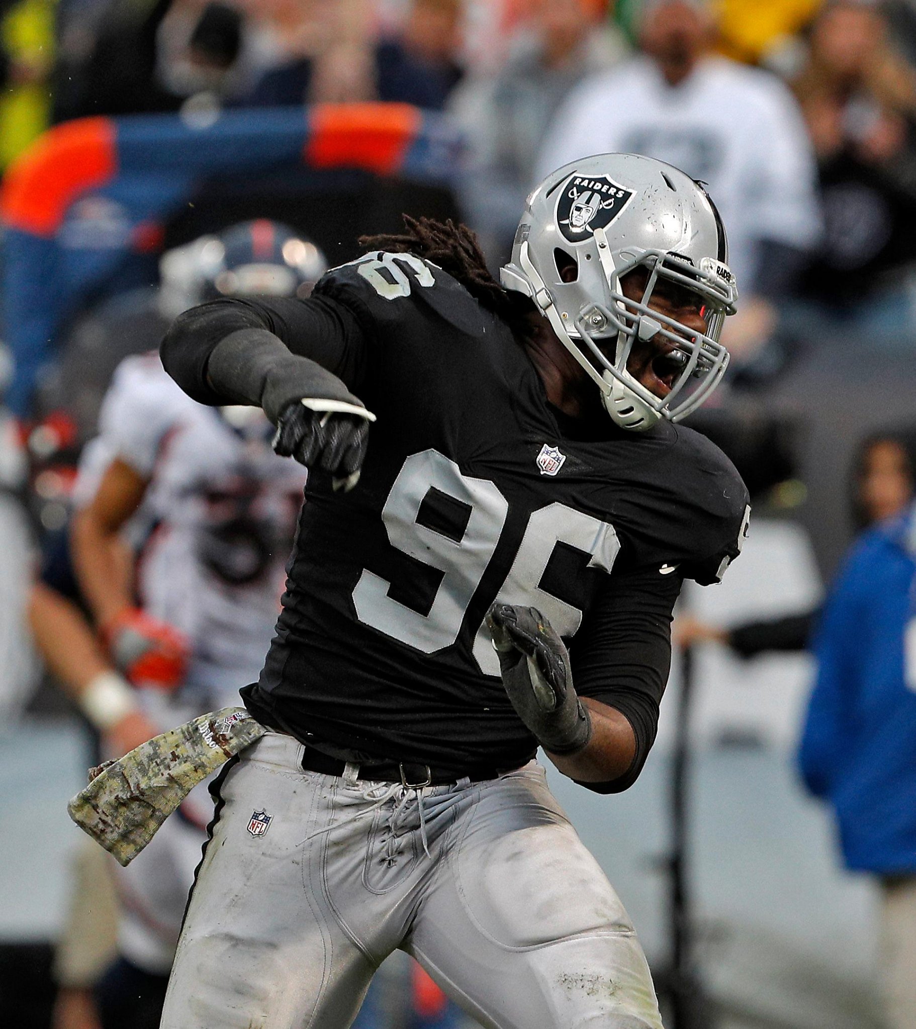 Denico Autry Shows off Elusiveness with 7-Yard Sack