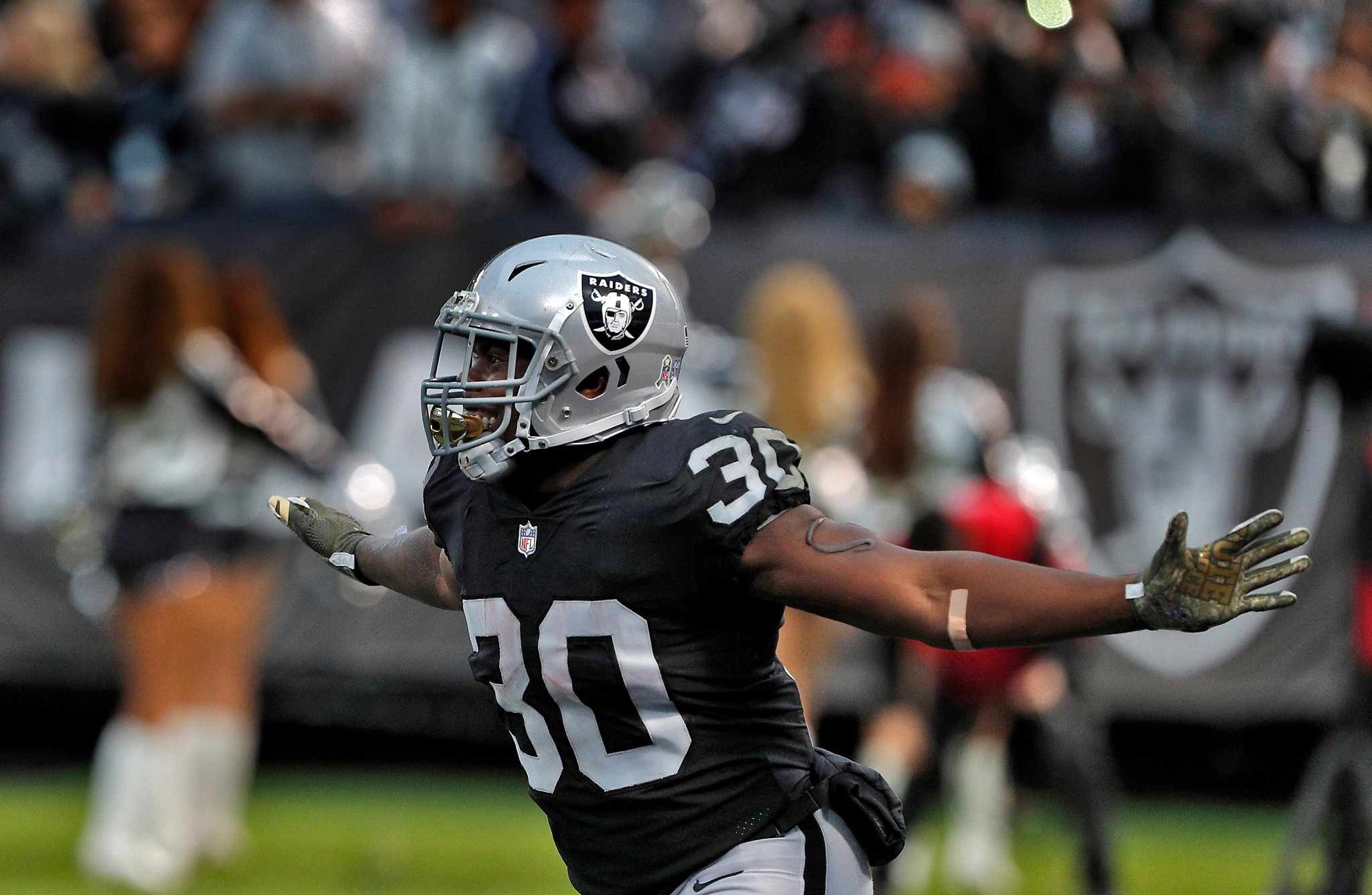 Oakland Raiders will benefit greatly from Marcus Peters suspension