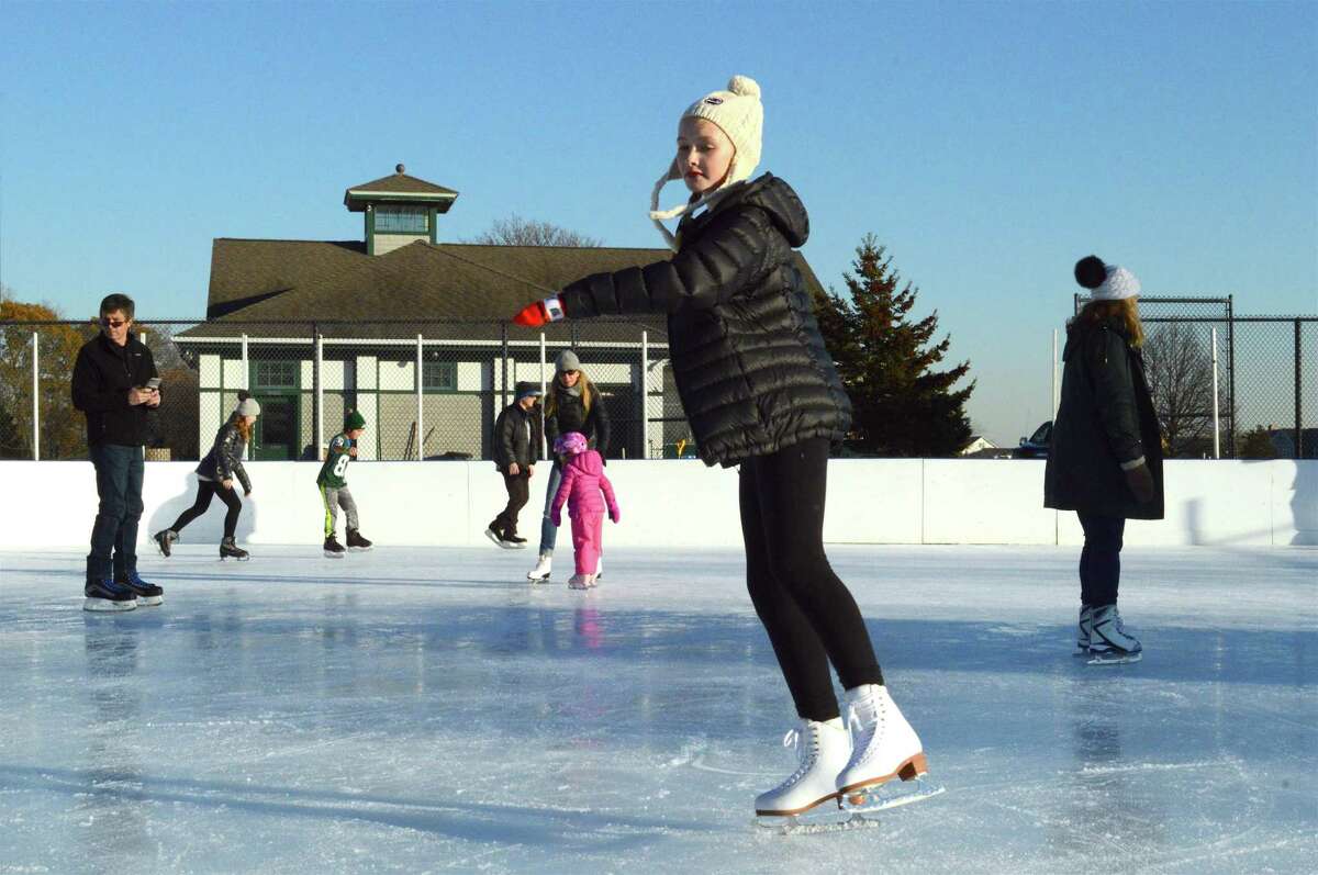 In Pictures Ice Skating Rink Opens At Longshore