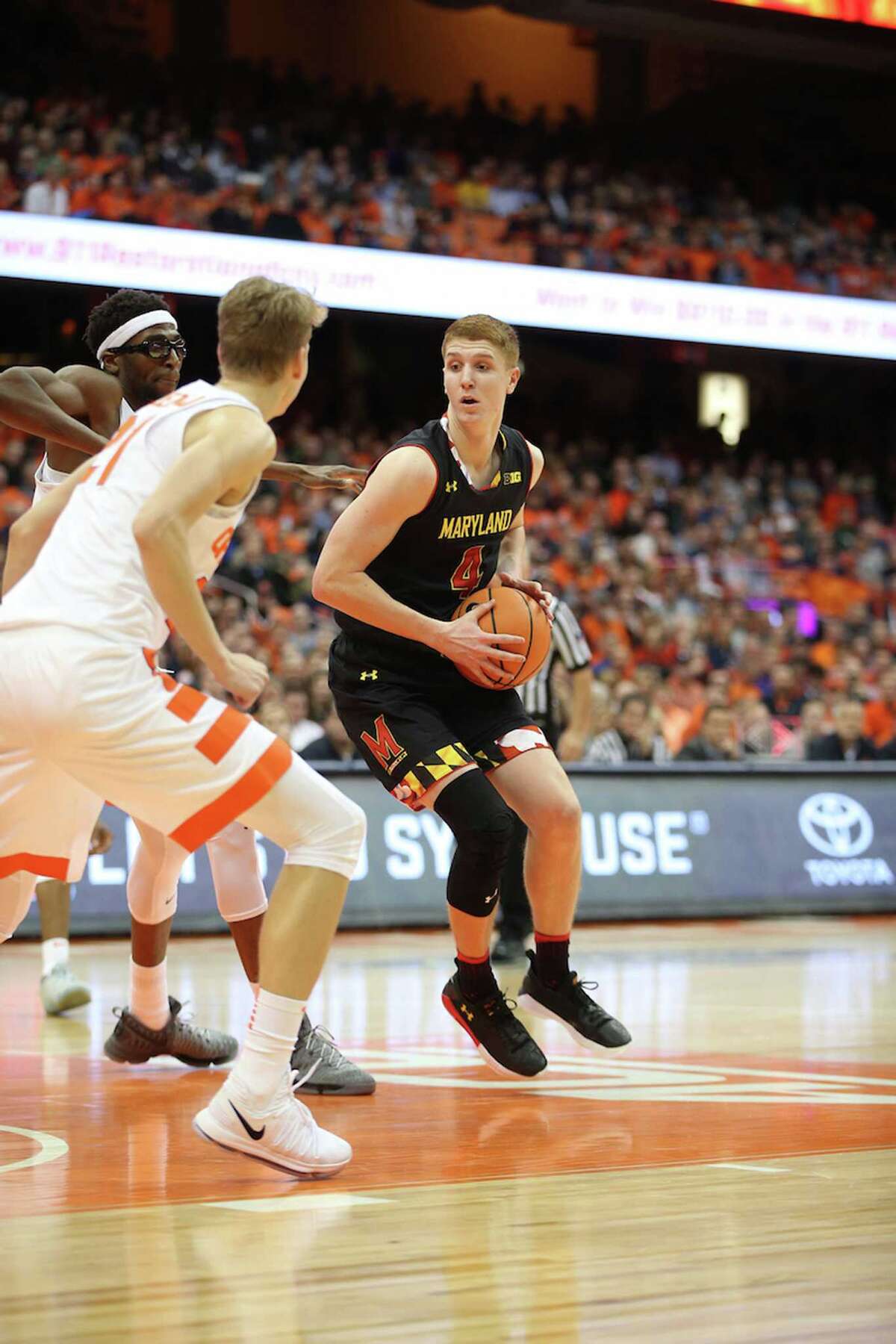 Huerter puts on a show