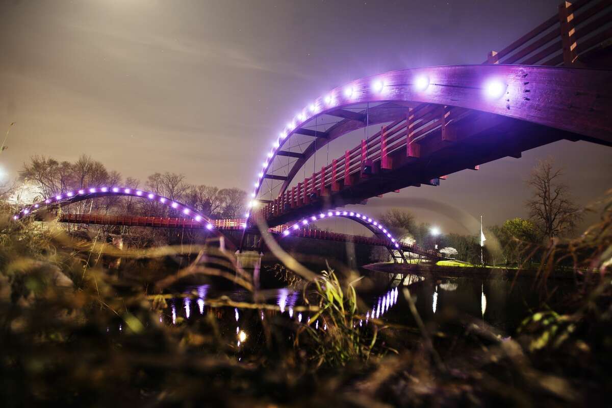 Brand new LED lights illuminate the Tridge on Monday, Nov. 27, 2017. The lights have the ability to change color for special occasions and holidays. (Katy Kildee/kkildee@mdn.net)