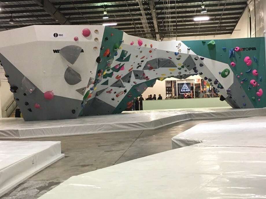 Momentum Indoor Climbing debuts in former warehouse in the Heights