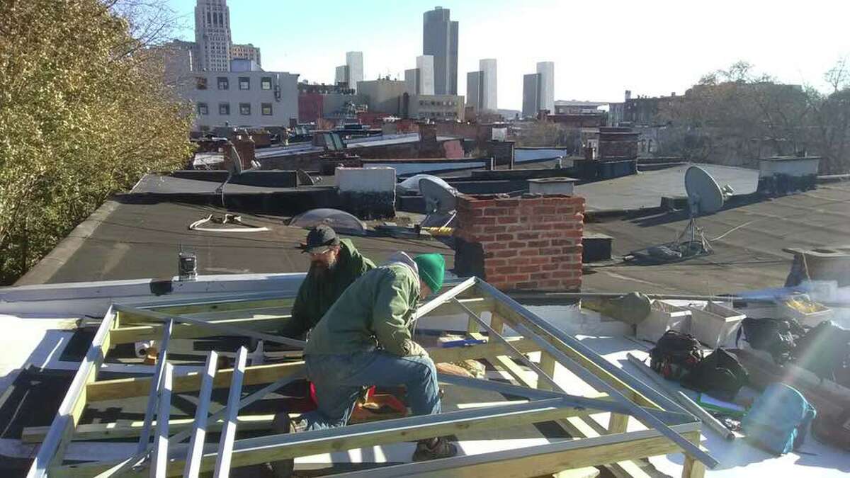 Low-power FM station with progressive message coming to Albany