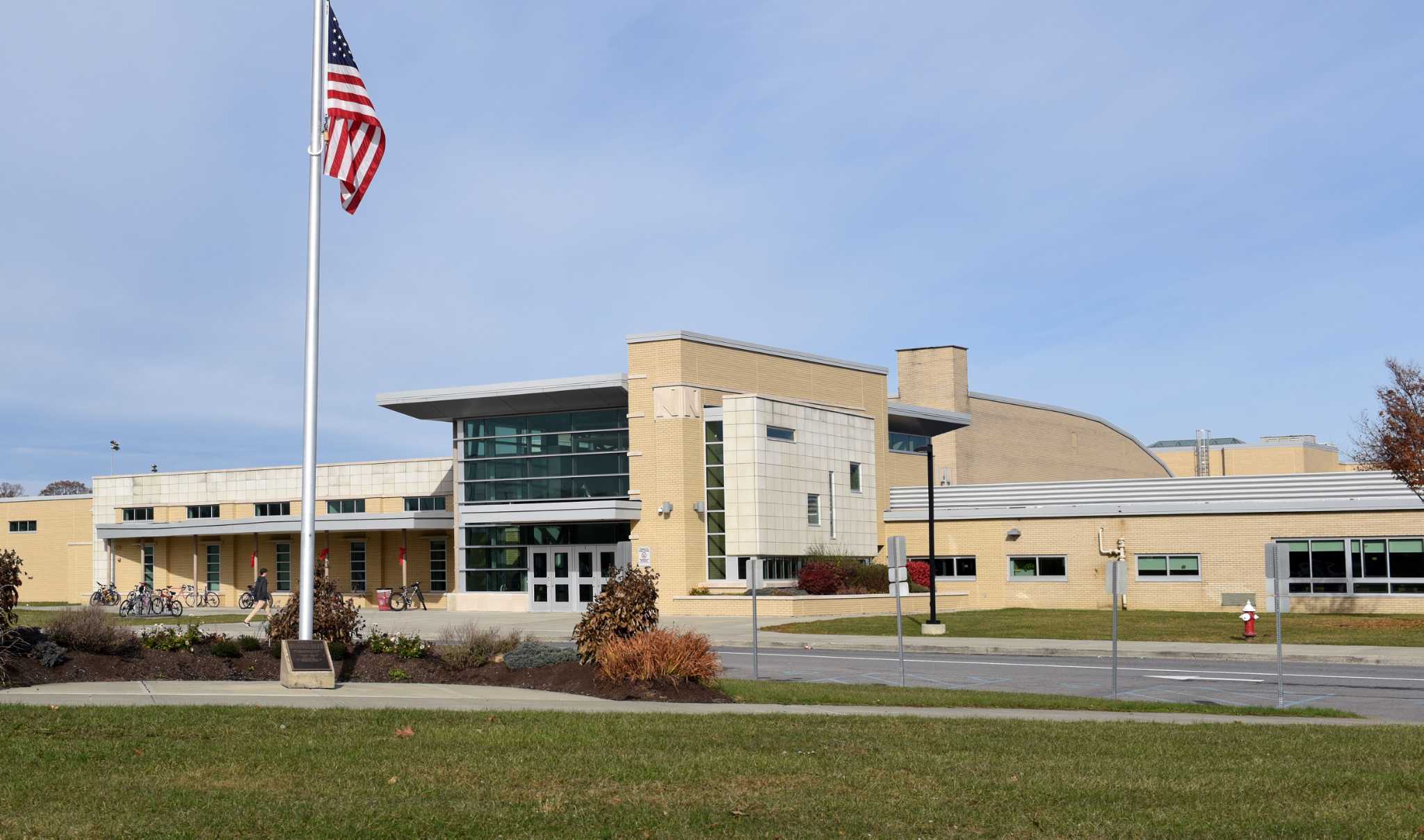 2 Niskayuna students face discipline after threat response