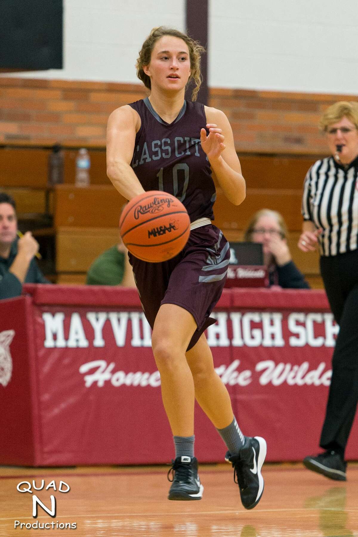 Area Basketball Cass City, Sandusky earn big wins to start the season