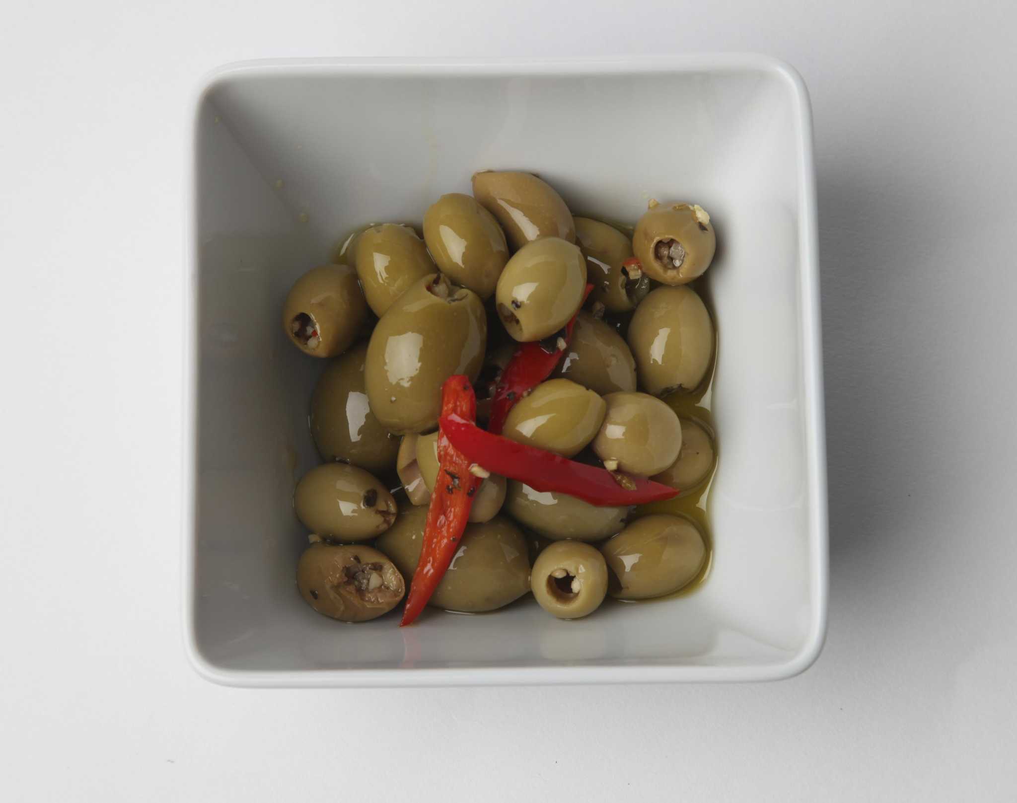 Recipe Garlic Marinated Olives