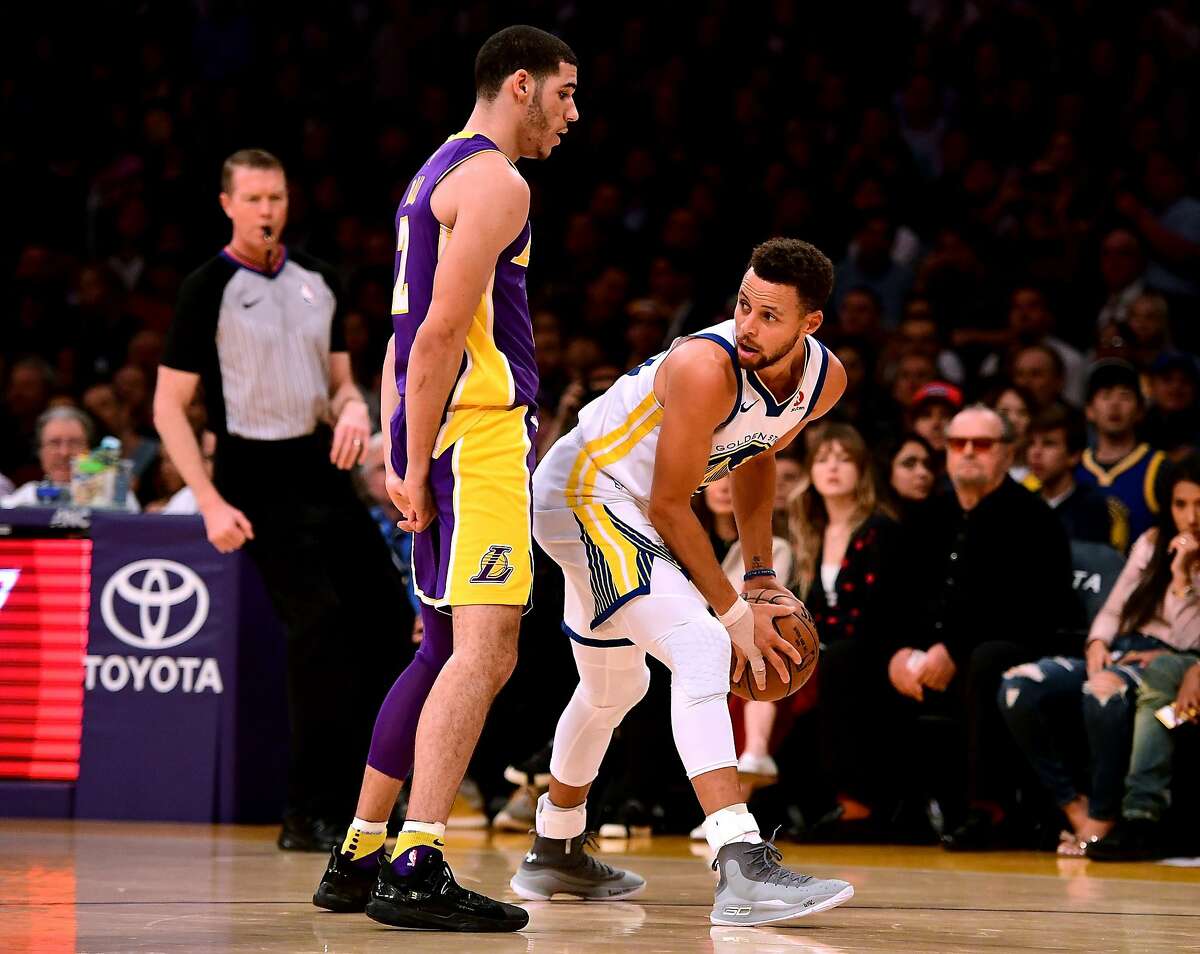 Stephen Curry comes up big in OT to lead Warriors to win over Lakers