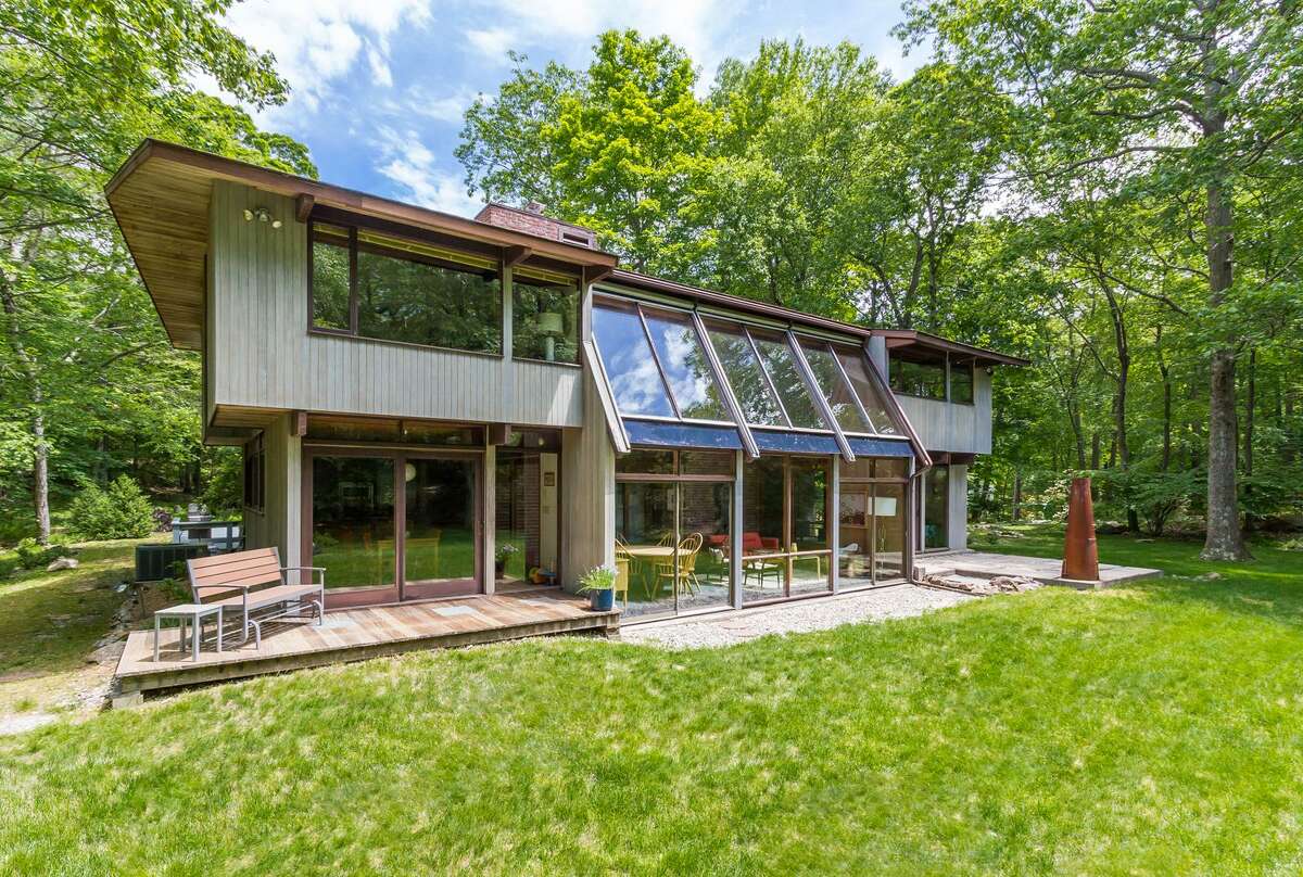 Model home in Ridgefield now glass oasis