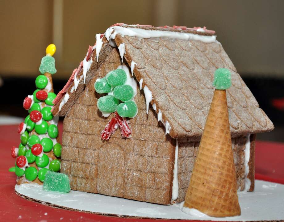 Brookfield residents to decorate gingerbread houses GreenwichTime