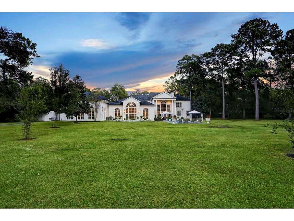 Houston's Rivercrest is a pricey enclave of homes, with lots 3 acres