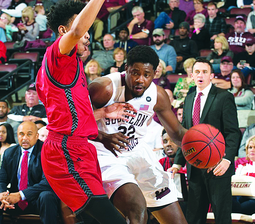 MEN'S BASKETBALL Fletcher named to AllDistrict team The