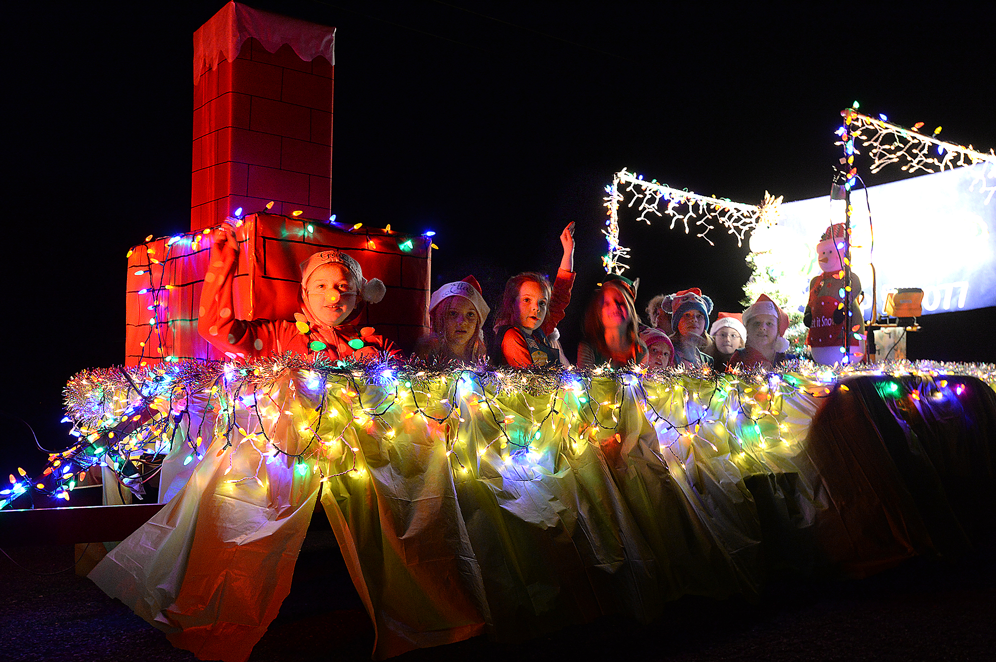 Rockmart Christmas Parade 2022 Were You 'Seen' At Lumberton's Christmas Parade?