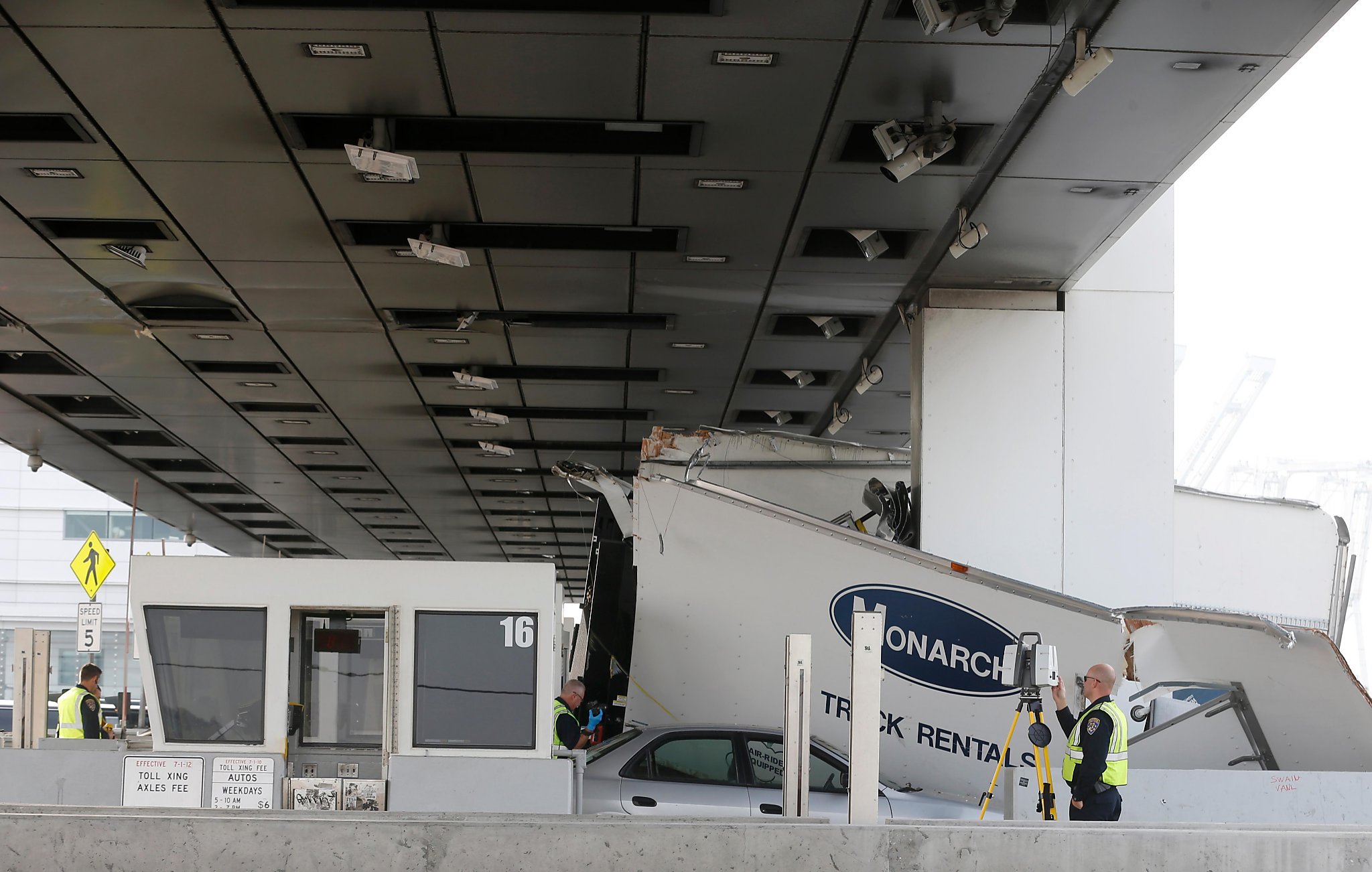 Rentaltruck driver booked on DUI after fatal Bay Bridge toll plaza crash