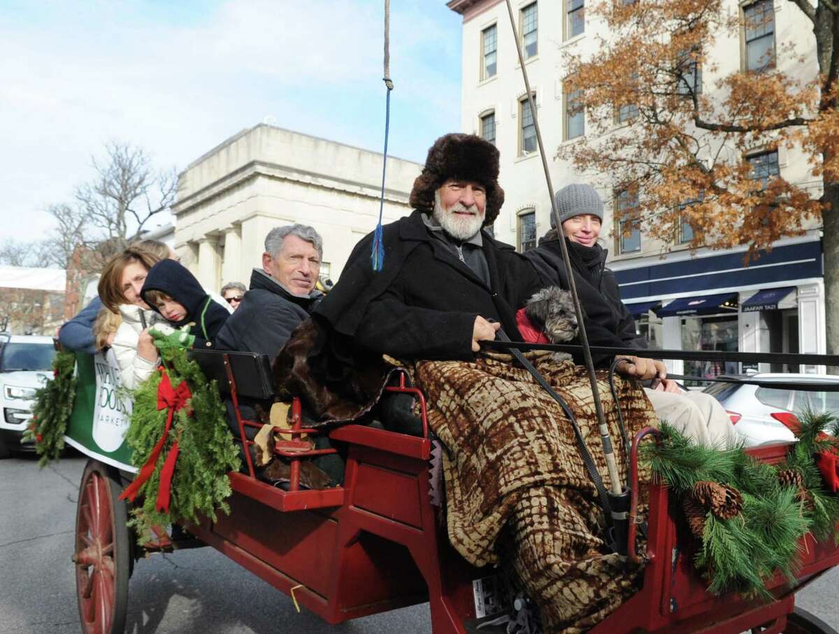 Photos Holiday Stroll event along Greenwich Avenue