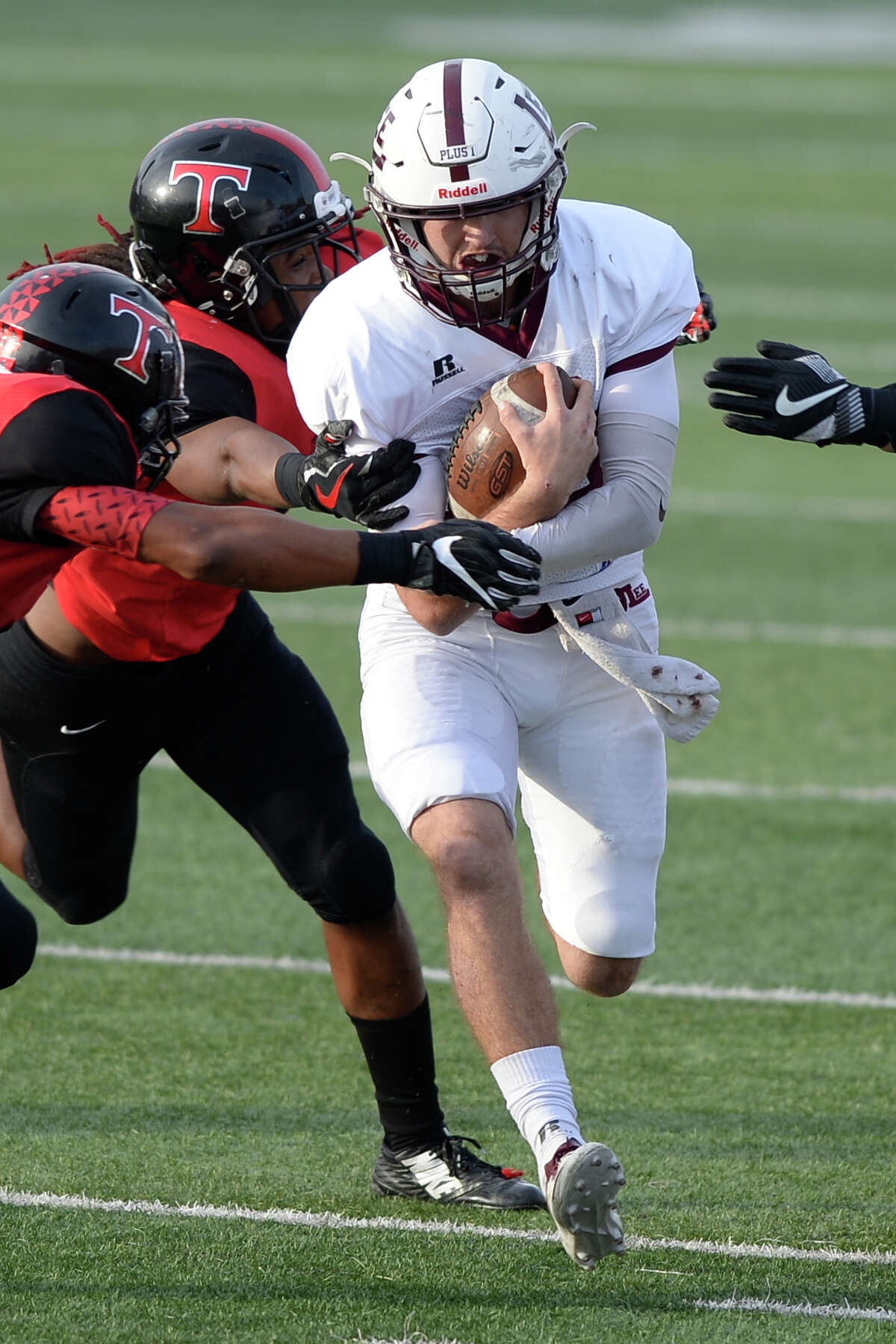 HS FOOTBALL: Euless Trinity comes back to beat Lee in hard-fought game