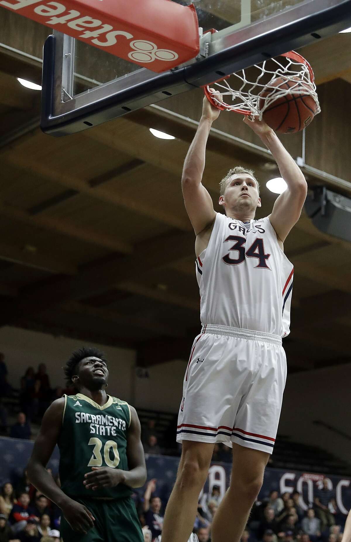 St. Mary's follows Jock Landale's career night to win over Sac State