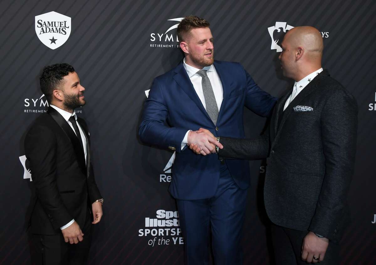 (L-R) Jose Altuve, J. J. Watt and Carlos Beltran arrive for the 2017 Sports Illustrated Sportsperson of the Year Award Show on December 5, 2017, at Barclays Center in New York City. / AFP PHOTO / ANGELA WEISS (Photo credit should read ANGELA WEISS/AFP/Getty Images)