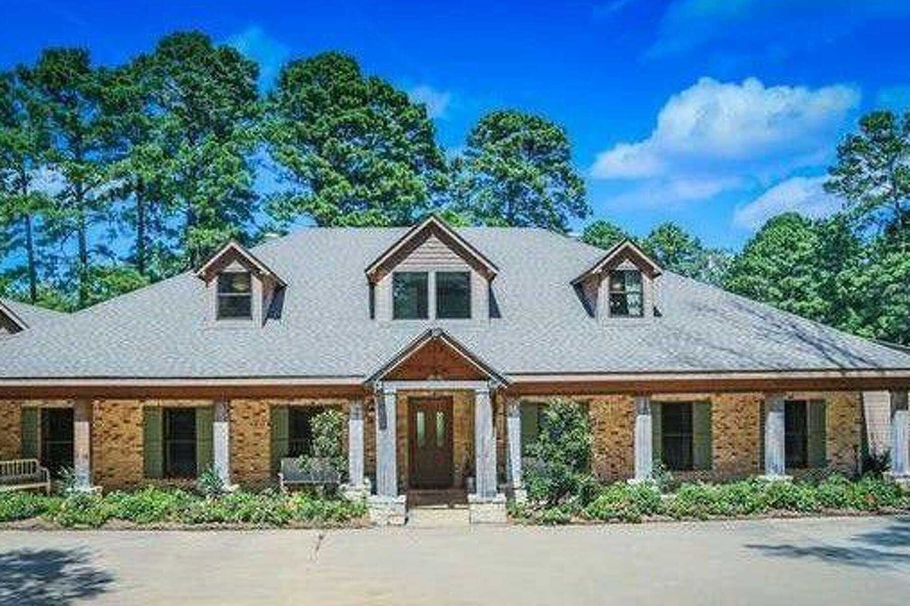 Duck Dynasty' Star Jep Robertson Selling Lakeside Louisiana Home for $1.4M