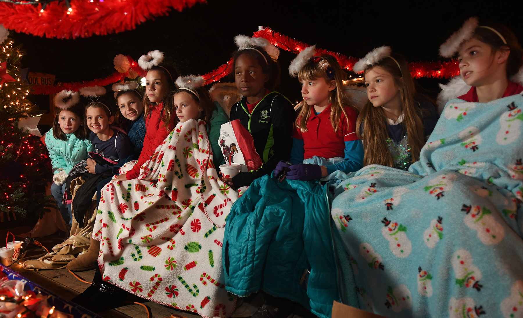 Humble Christmas parade participants enjoy cooler weather