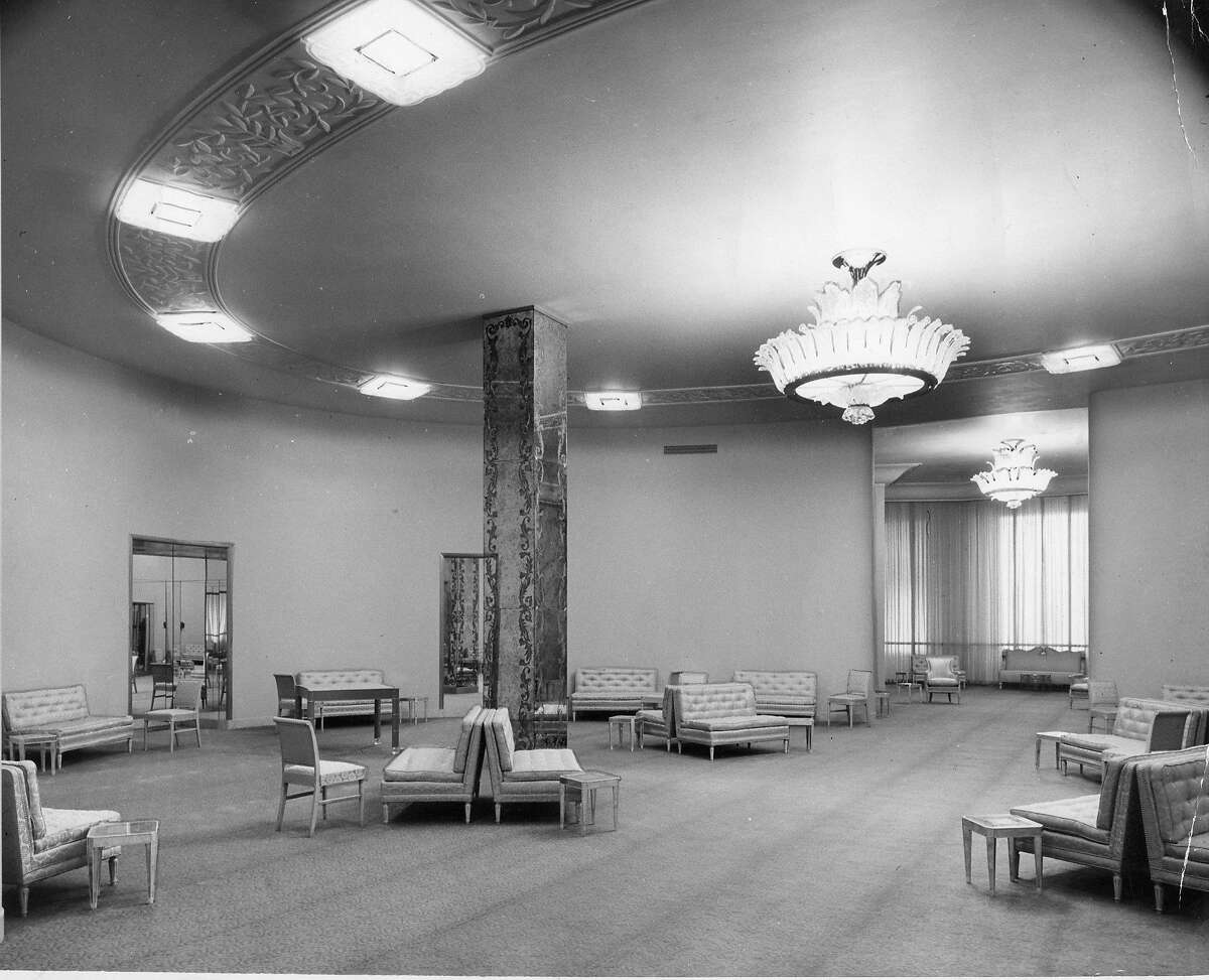 A dress salon at the new I. Magnin's store Handout photo Photo ran 01/15/1948