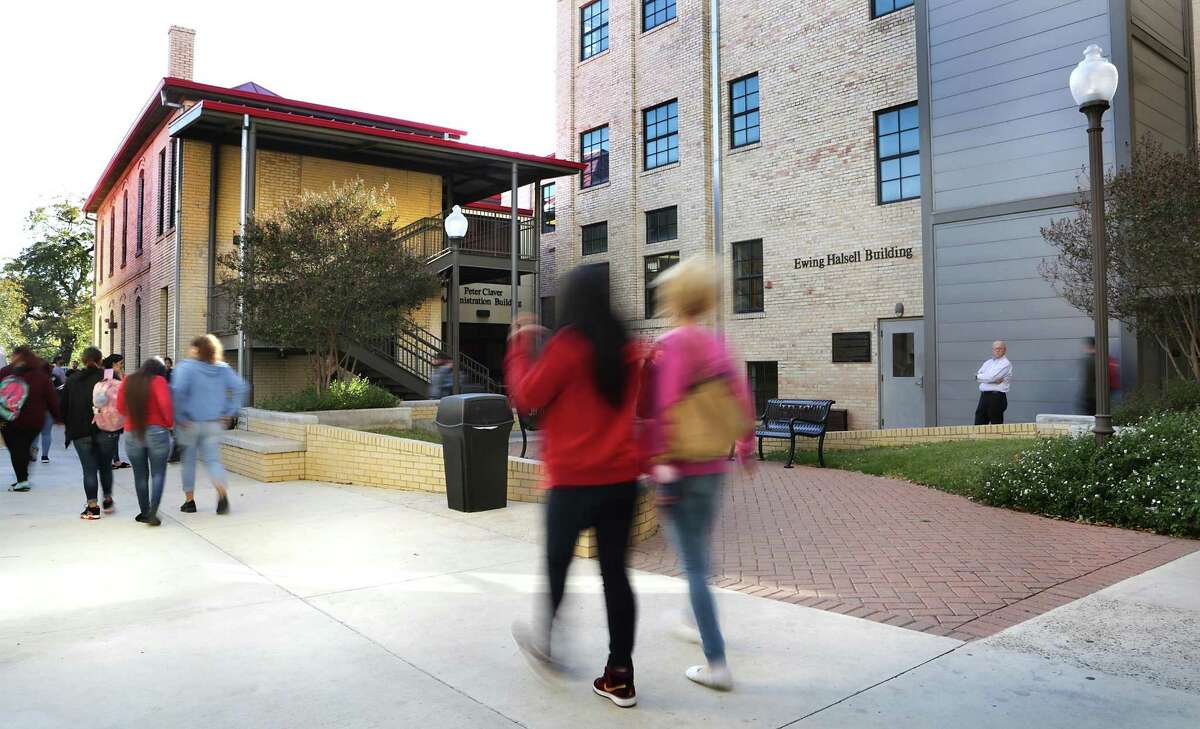 Margaret Mary HealyMurphy opened school to education children of slaves.